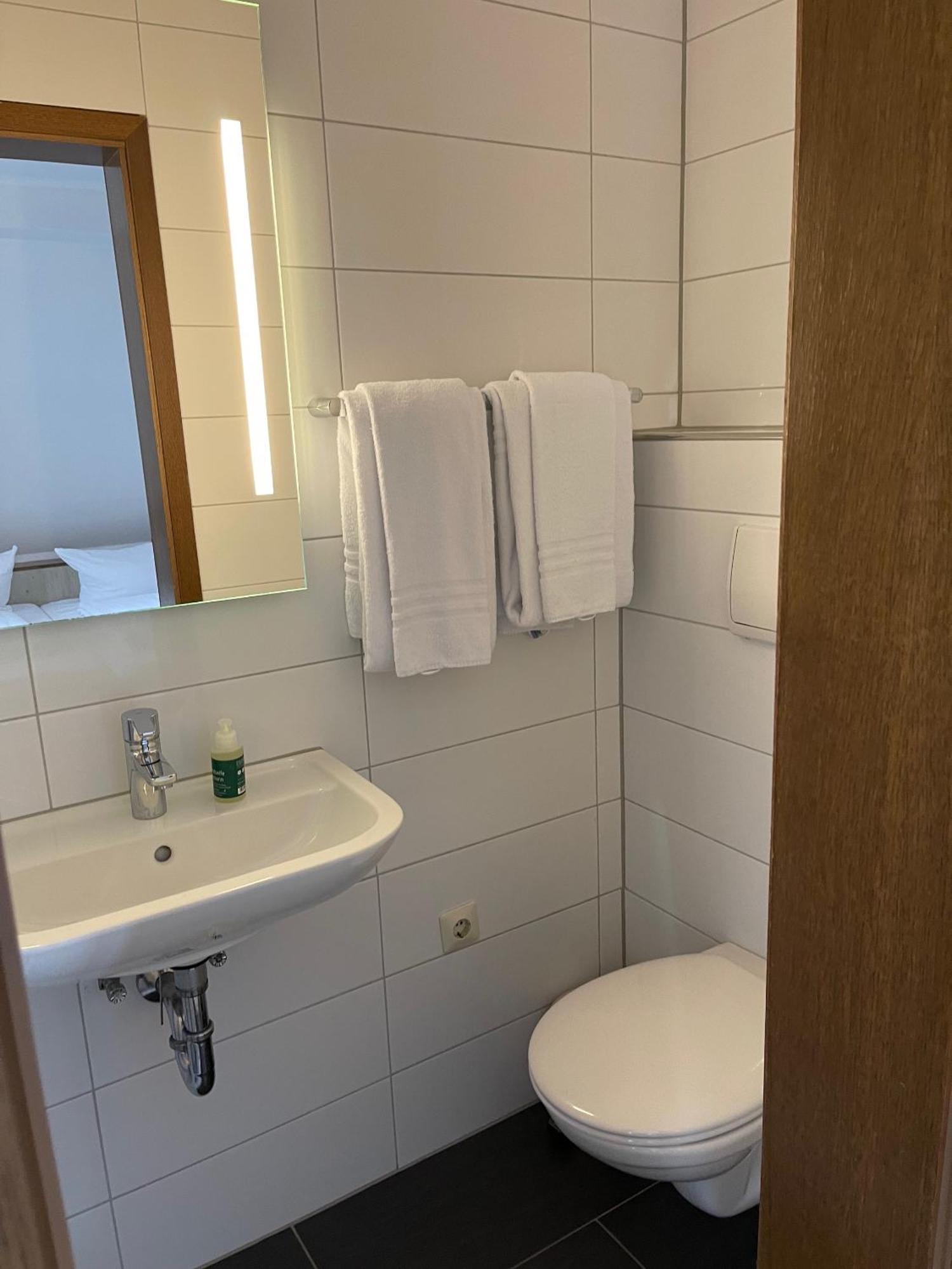Landhotel Sickinger Hof Walldorf  Eksteriør bilde