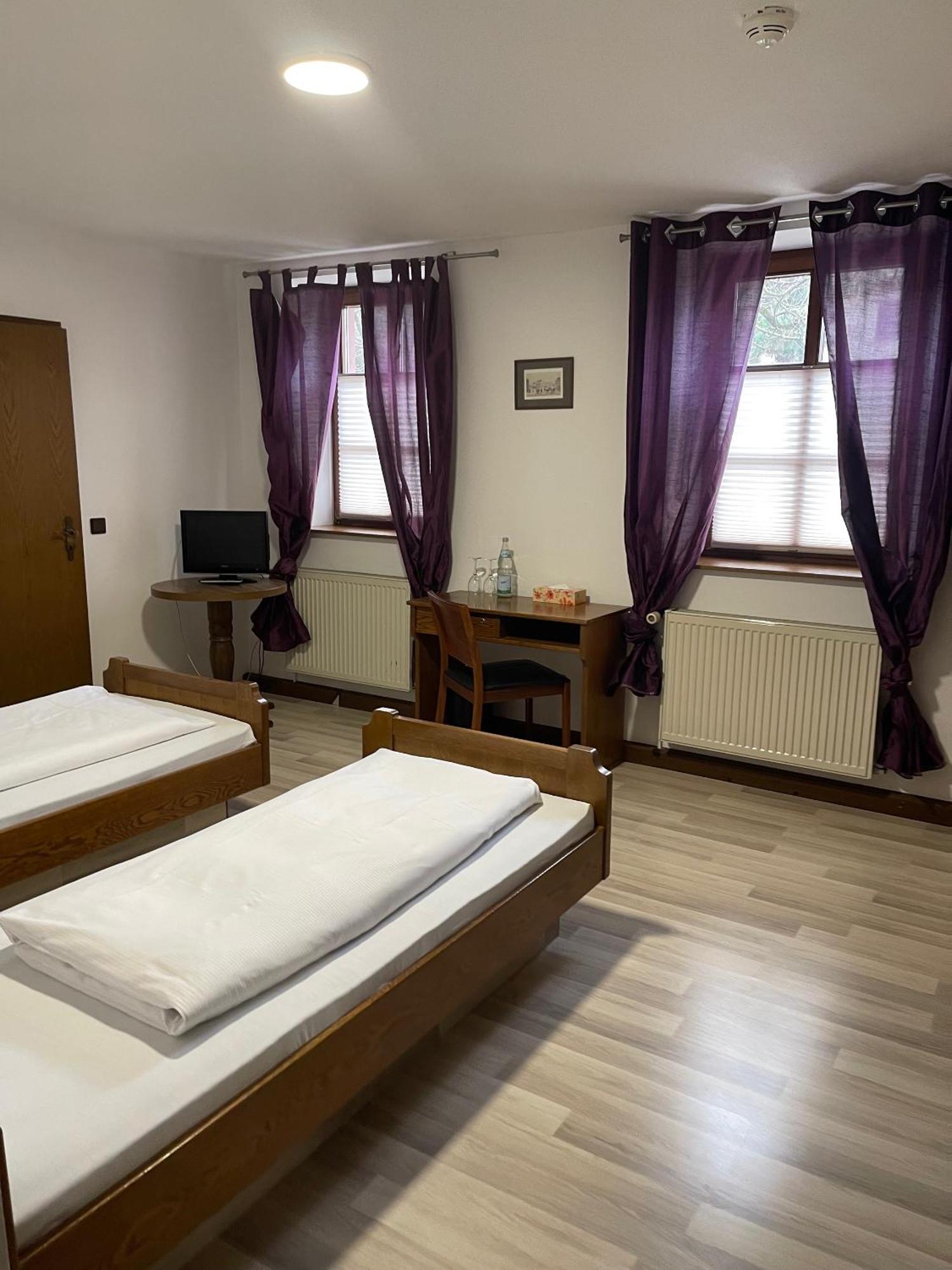 Landhotel Sickinger Hof Walldorf  Eksteriør bilde