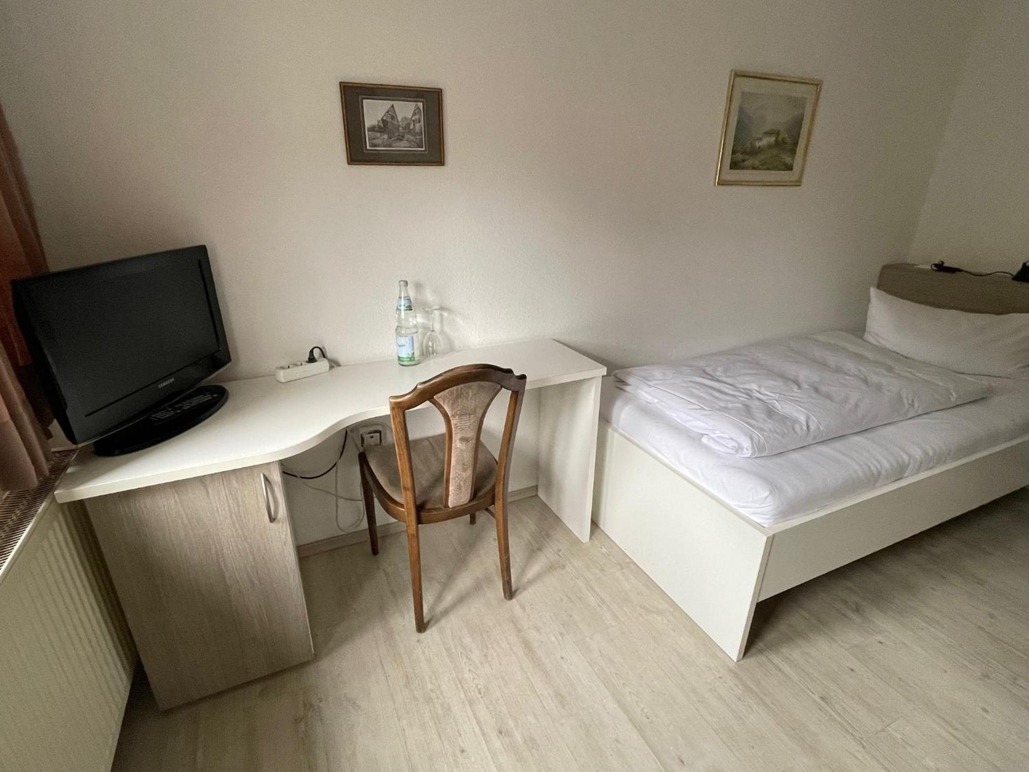 Landhotel Sickinger Hof Walldorf  Eksteriør bilde
