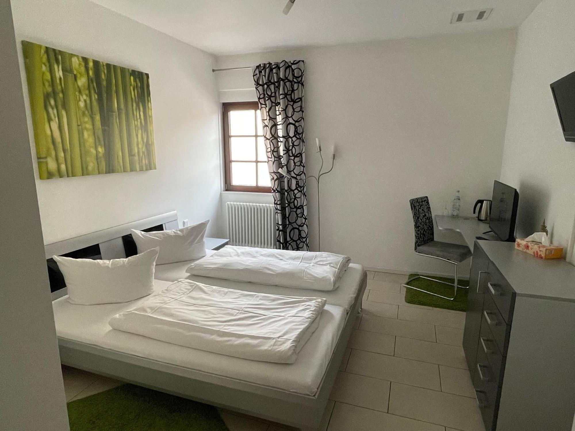 Landhotel Sickinger Hof Walldorf  Rom bilde